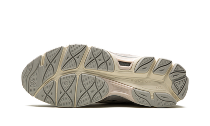 Asics Gel Nyc cream/oyster Grey LAST PAIR READY FOR DELIVERY